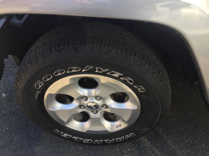 Jeep Wrangler Sahara 4WD 2013