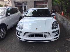 2016 Porsche Macan 