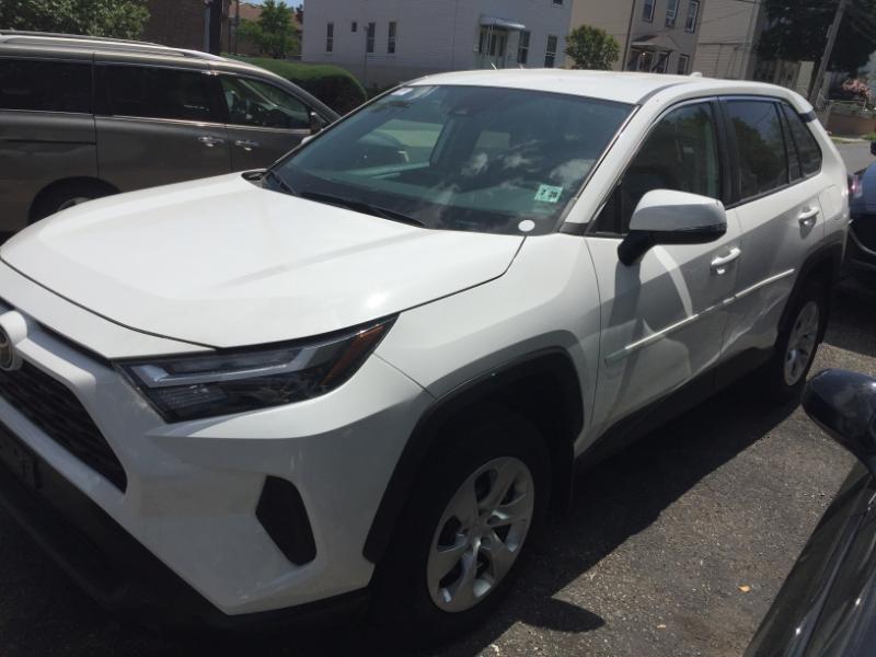 Toyota RAV4 LE AWD 2023