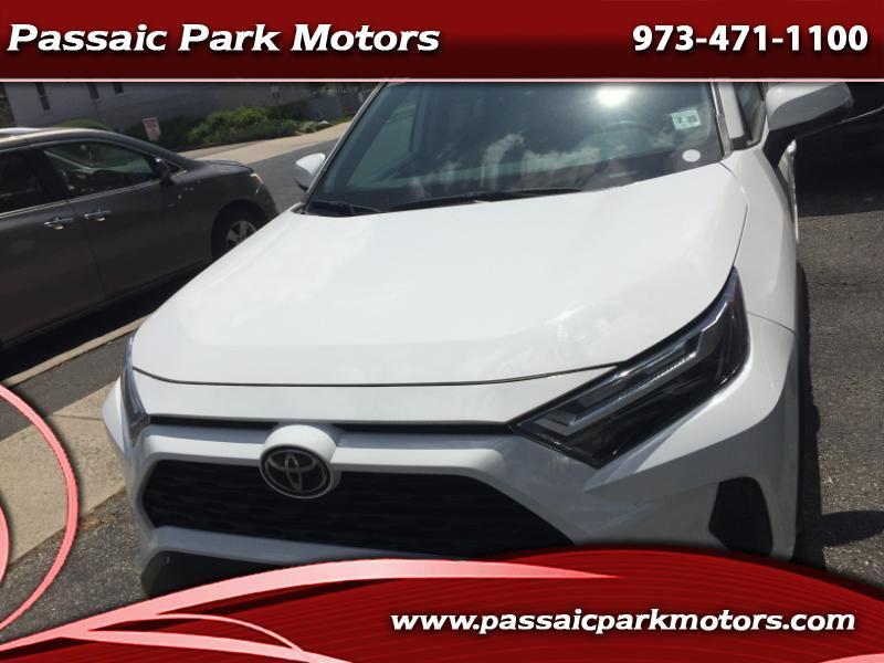 Toyota RAV4 LE AWD 2023