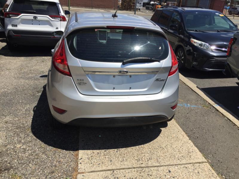 Ford Fiesta SES Hatchback 2011