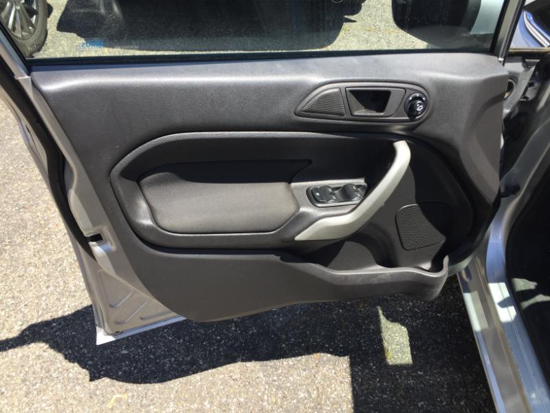 Ford Fiesta SES Hatchback 2011