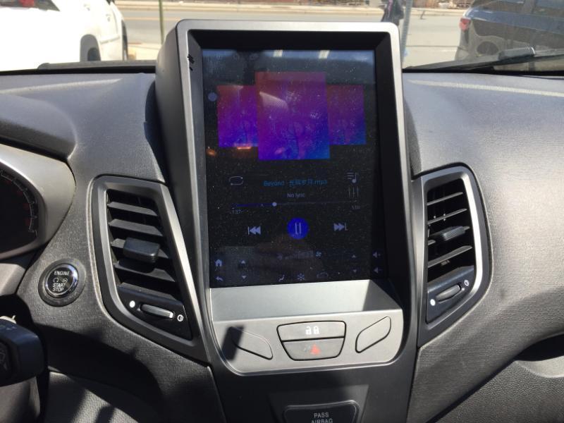Ford Fiesta SES Hatchback 2011