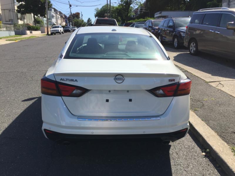 Nissan Altima 2.5 SR 2023