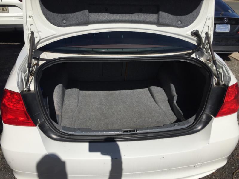 BMW 3-Series 328i xDrive SA 2011