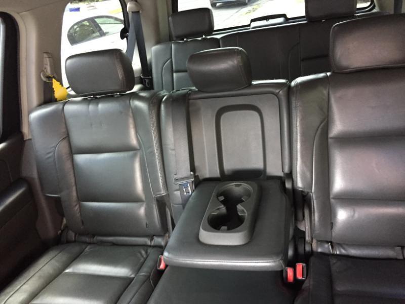 Nissan Armada LE 4WD 2007