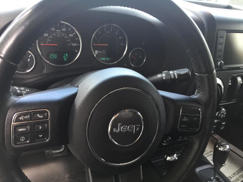 Jeep Wrangler Sahara 4WD 2013