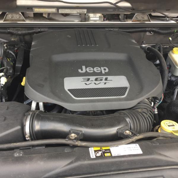 Jeep Wrangler Sahara 4WD 2013