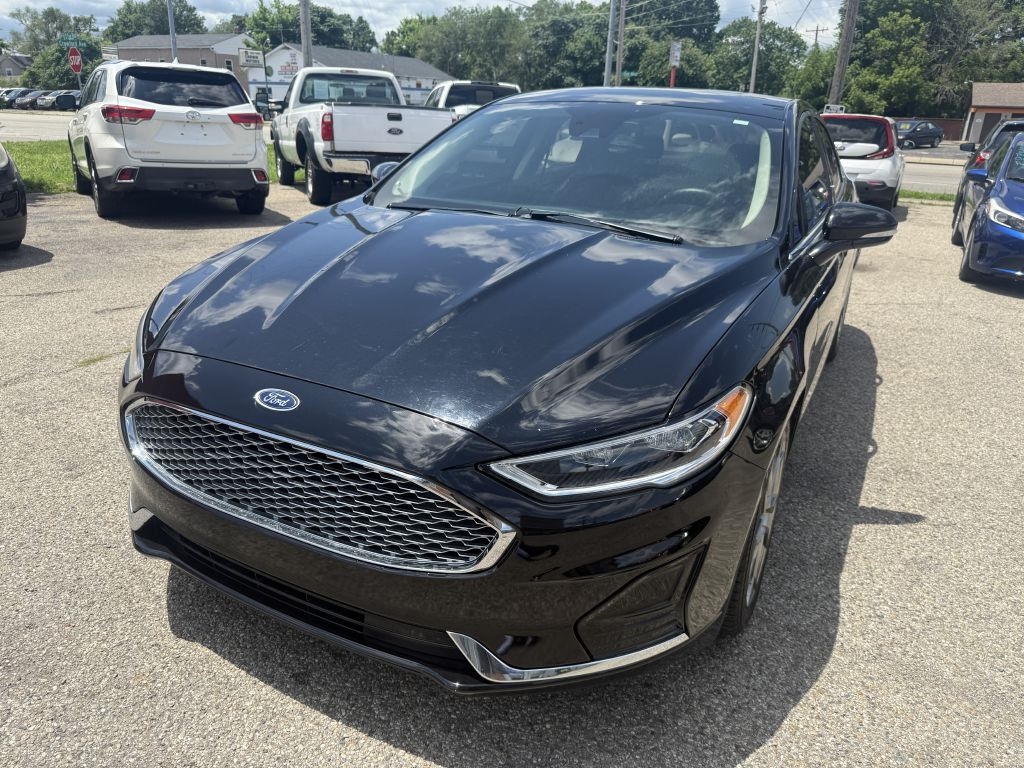 2020 Ford Fusion SEL's photo