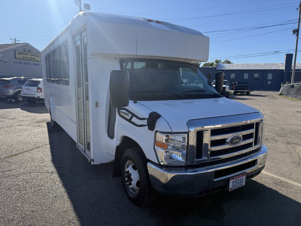 2014 Ford Econoline E450