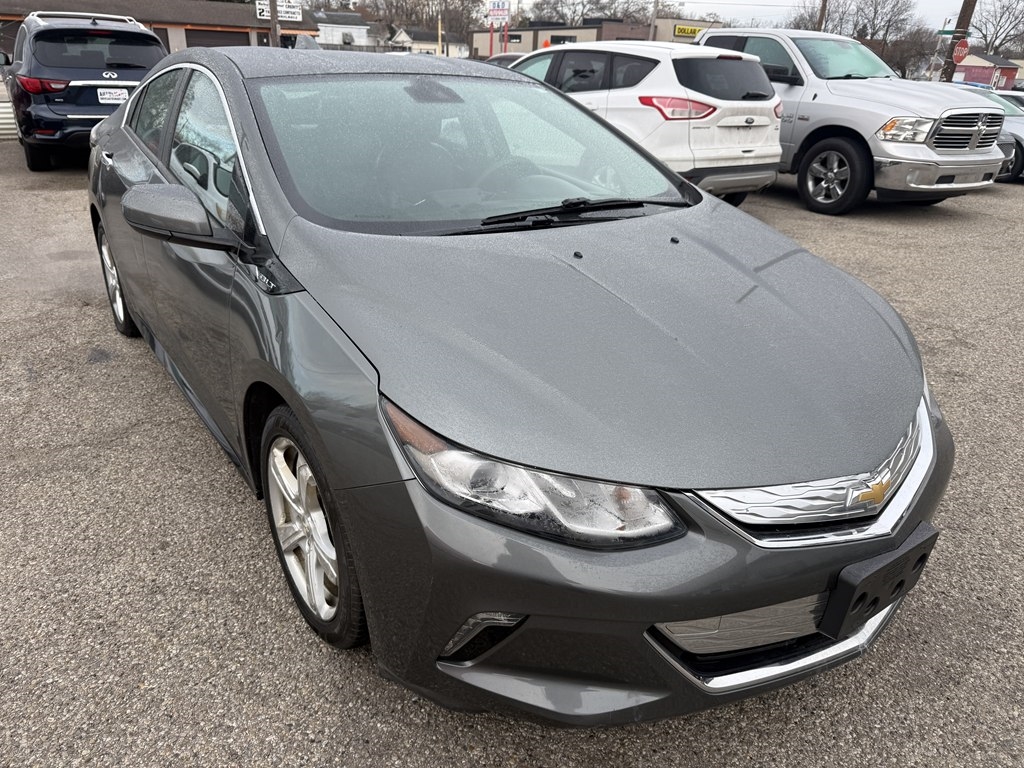 2017 Chevrolet Volt LT's photo