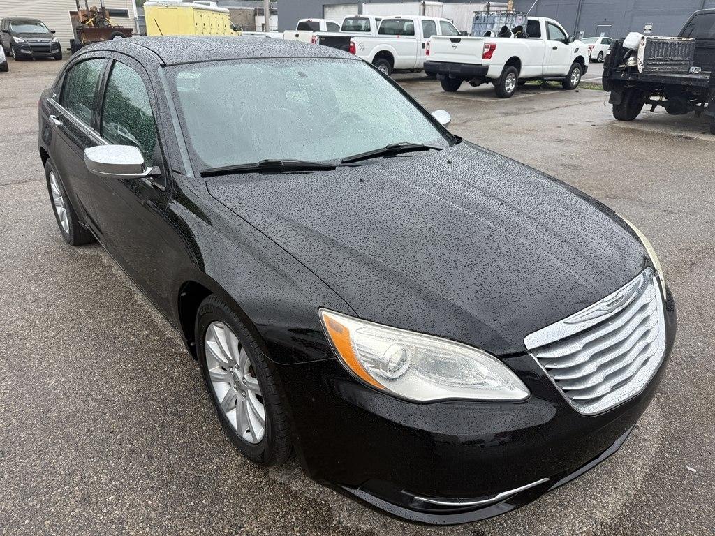 2013 Chrysler 200 Limited