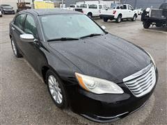 2013 Chrysler 200 