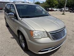 2014 Chrysler Town & Country 