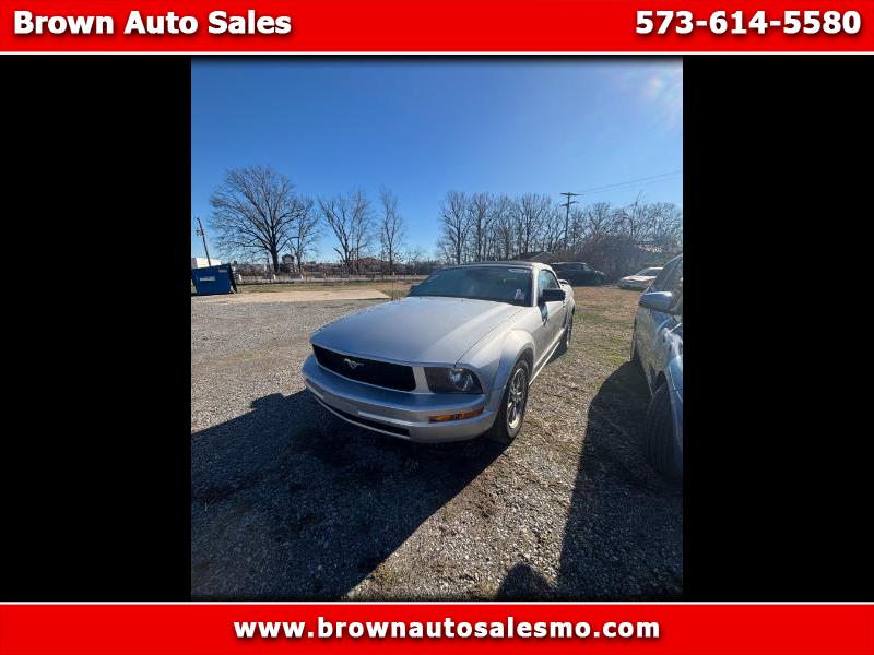 2005 Ford Mustang V6 Deluxe Convertible