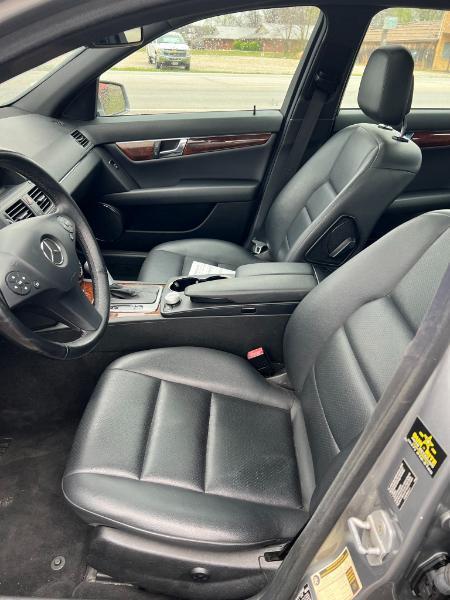 Mercedes-Benz E300  2010