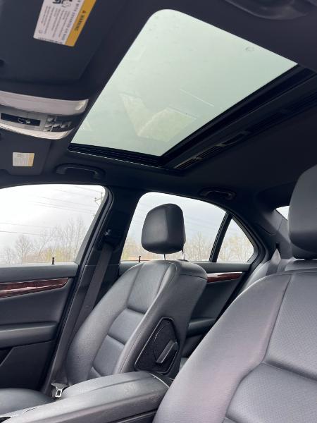 Mercedes-Benz E300  2010