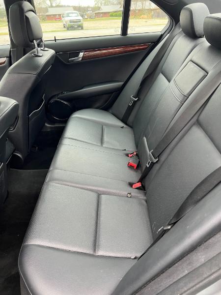 Mercedes-Benz E300  2010