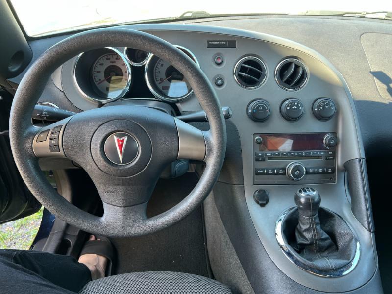 Pontiac Solstice 2dr Convertible 2006