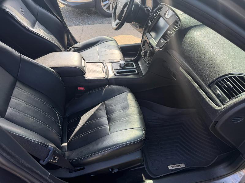 Chrysler 300 300S AWD 2012