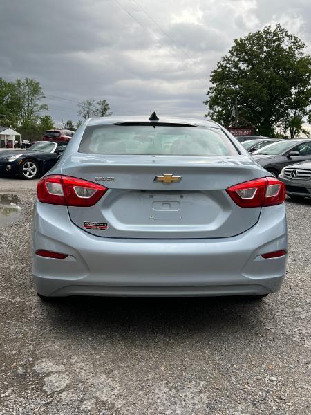 Chevrolet Cruze 4dr Sdn LT 2017