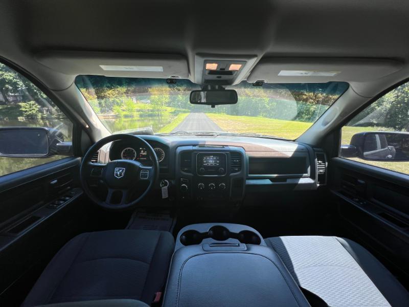 Dodge Ram 1500 4dr Quad Cab 139" WB 4WD 2014