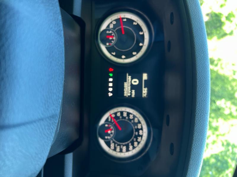 Dodge Ram 1500 4dr Quad Cab 139" WB 4WD 2014