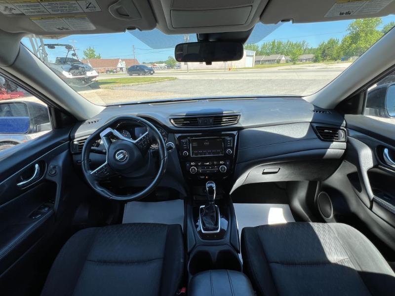 Nissan Rogue FWD 4dr SV 2020