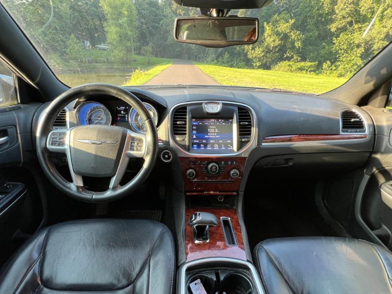 Chrysler 300 4dr Sdn 300 2014