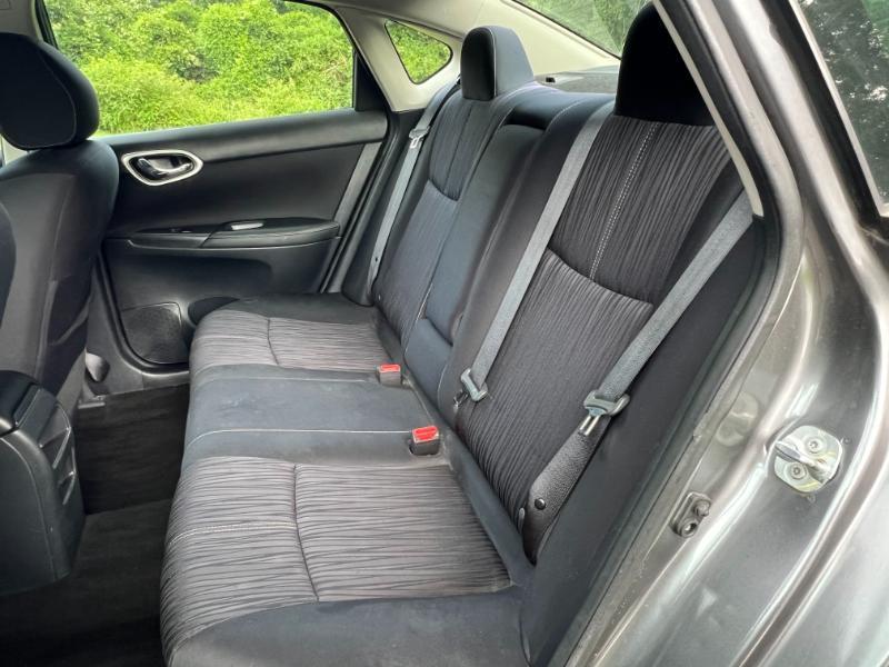 Nissan Sentra SV 4D Sedan 2017