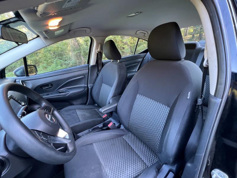 Nissan Versa Sedan  2021