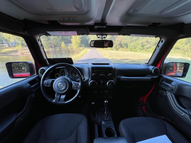 Jeep Wrangler Unlimited 4WD 4dr Sport 2015