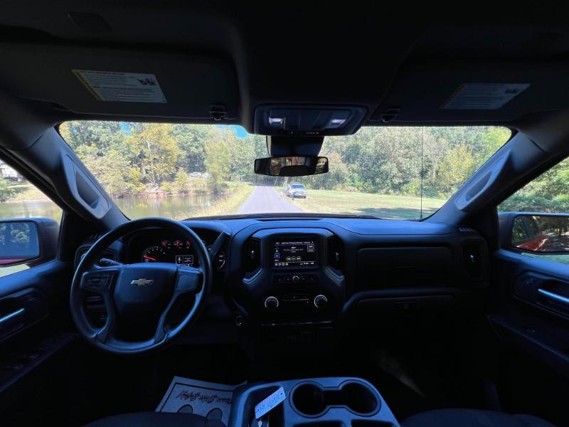Chevrolet Silverado 1500 Crew Cab Crew Cab 143.5" WB 4WD LS 2022