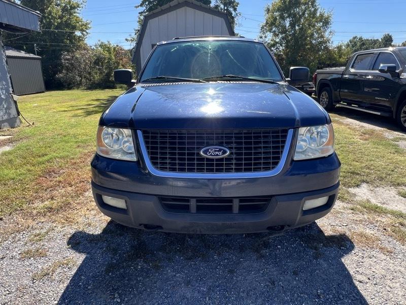 Ford Expedition XLT 4.6L 4WD 2004