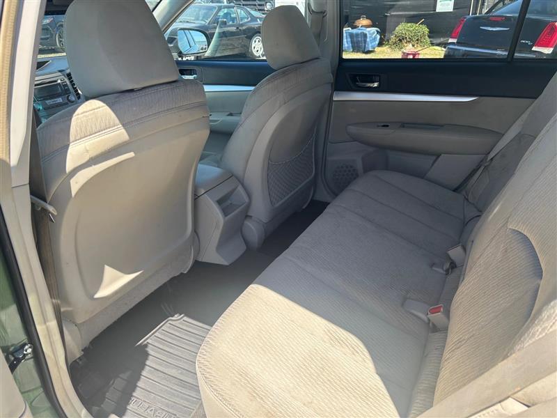 Subaru Outback 2.5i Premium 2012