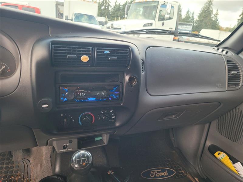 Ford Ranger XL SuperCab 2WD - 361A 2002 Ford Ranger XL SuperCab 2WD - 361A 2002