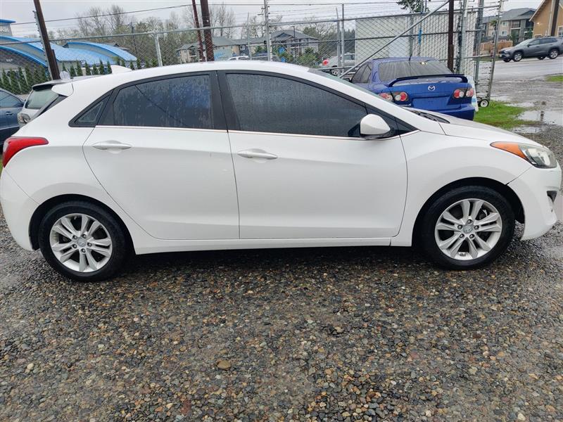 Hyundai Elantra GT A/T 2013