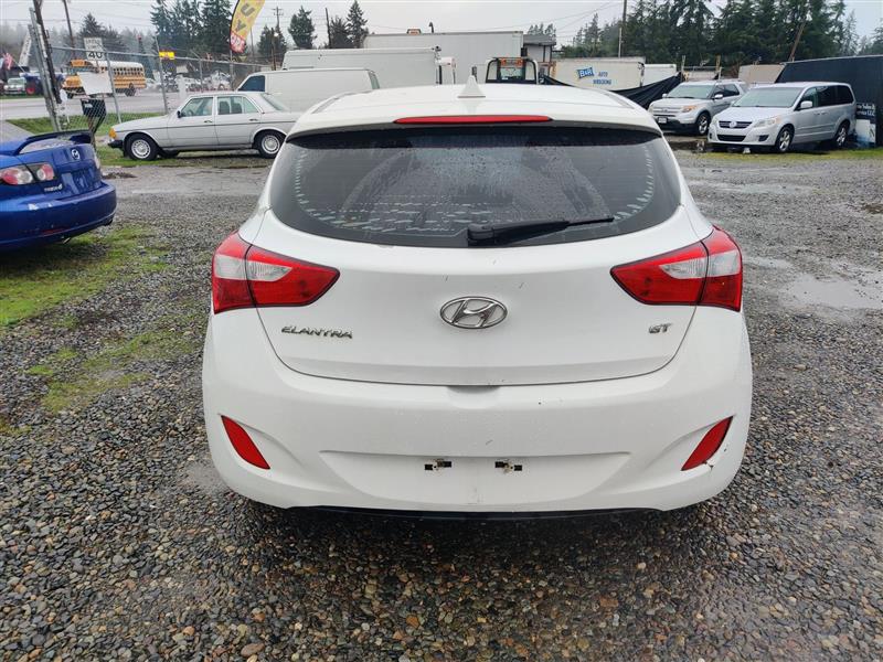 Hyundai Elantra GT A/T 2013