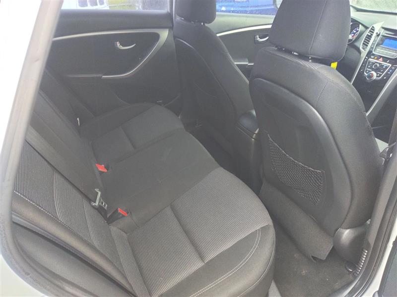 Hyundai Elantra GT A/T 2013