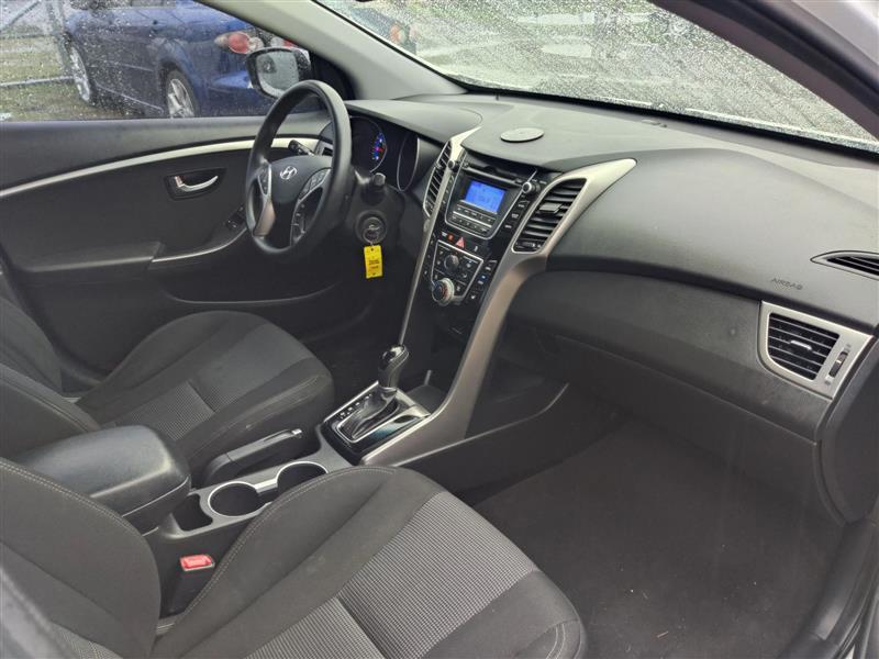 Hyundai Elantra GT A/T 2013