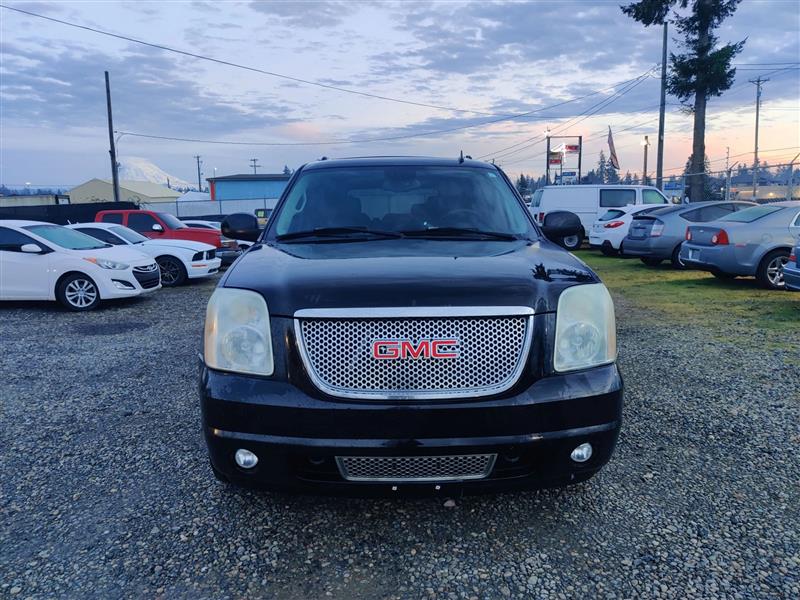 GMC Yukon Denali AWD 2007