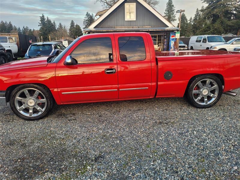 Chevrolet Silverado 1500 LS Ext. Cab Long Bed 2WD 2004