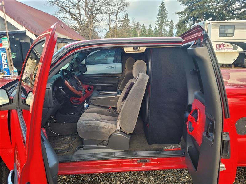 Chevrolet Silverado 1500 LS Ext. Cab Long Bed 2WD 2004