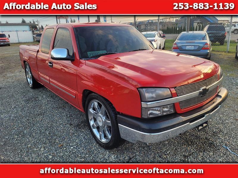 2004 Chevrolet Silverado 1500 LS Ext. Cab Long Bed 2WD