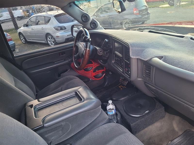 Chevrolet Silverado 1500 LS Ext. Cab Long Bed 2WD 2004