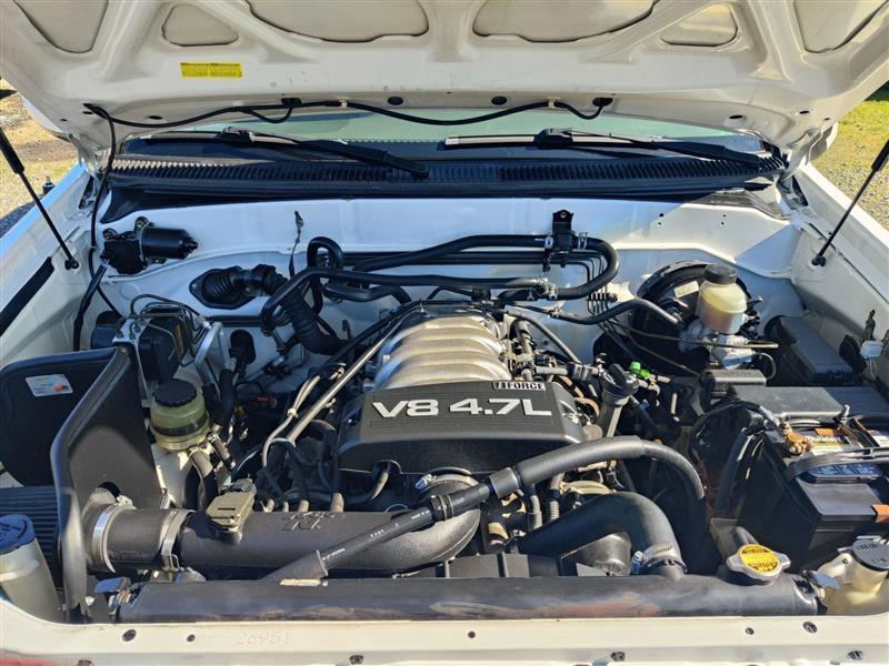 Toyota Sequoia SR5 2WD 2004