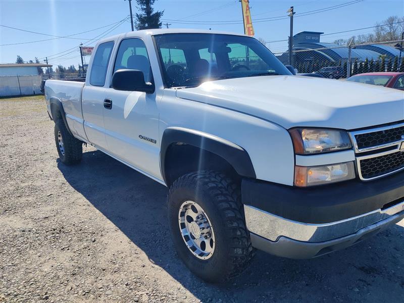 Chevrolet Silverado 2500HD Work Truck Ext. Cab 2WD 2006