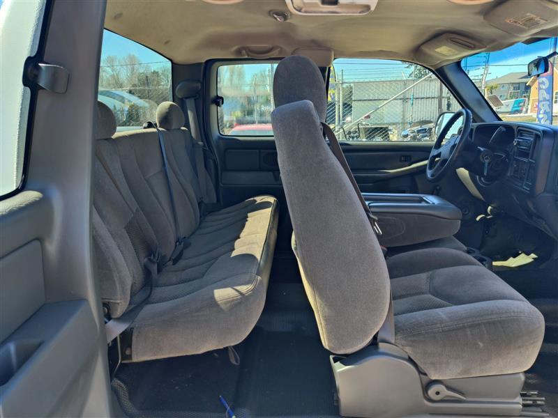 Chevrolet Silverado 2500HD Work Truck Ext. Cab 2WD 2006