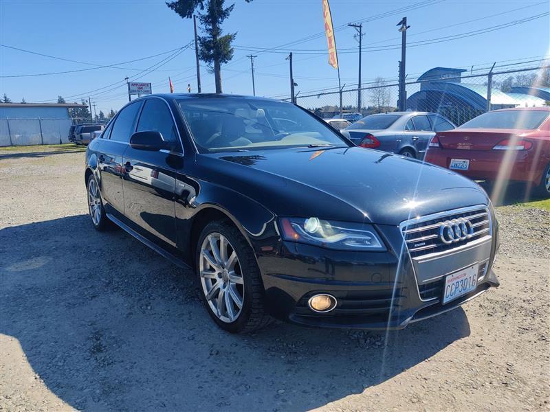 Audi A4 2.0T Sedan quattro Tiptronic 2012