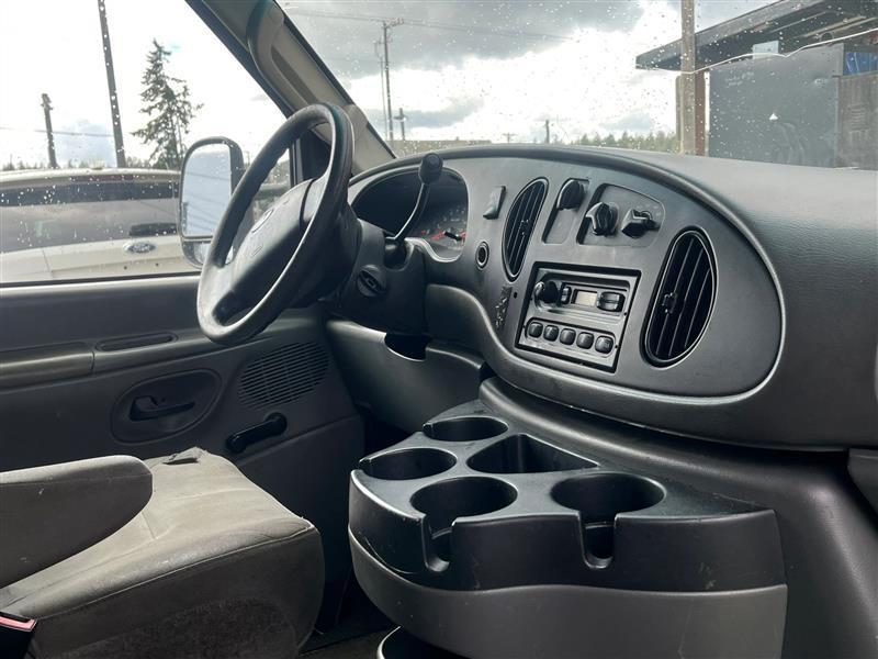 Ford Econoline E-350 Super Duty 2008